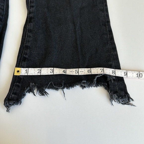 BDG Urban Outfitters Women’s Distressed Jeans - Picture 9 of 10